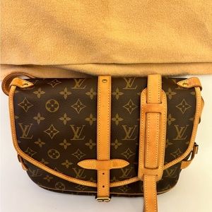 💎LIKE NEW💎 Louis Vuitton Saumur 30 Crossbody Shoulder Bag Monogram Brown